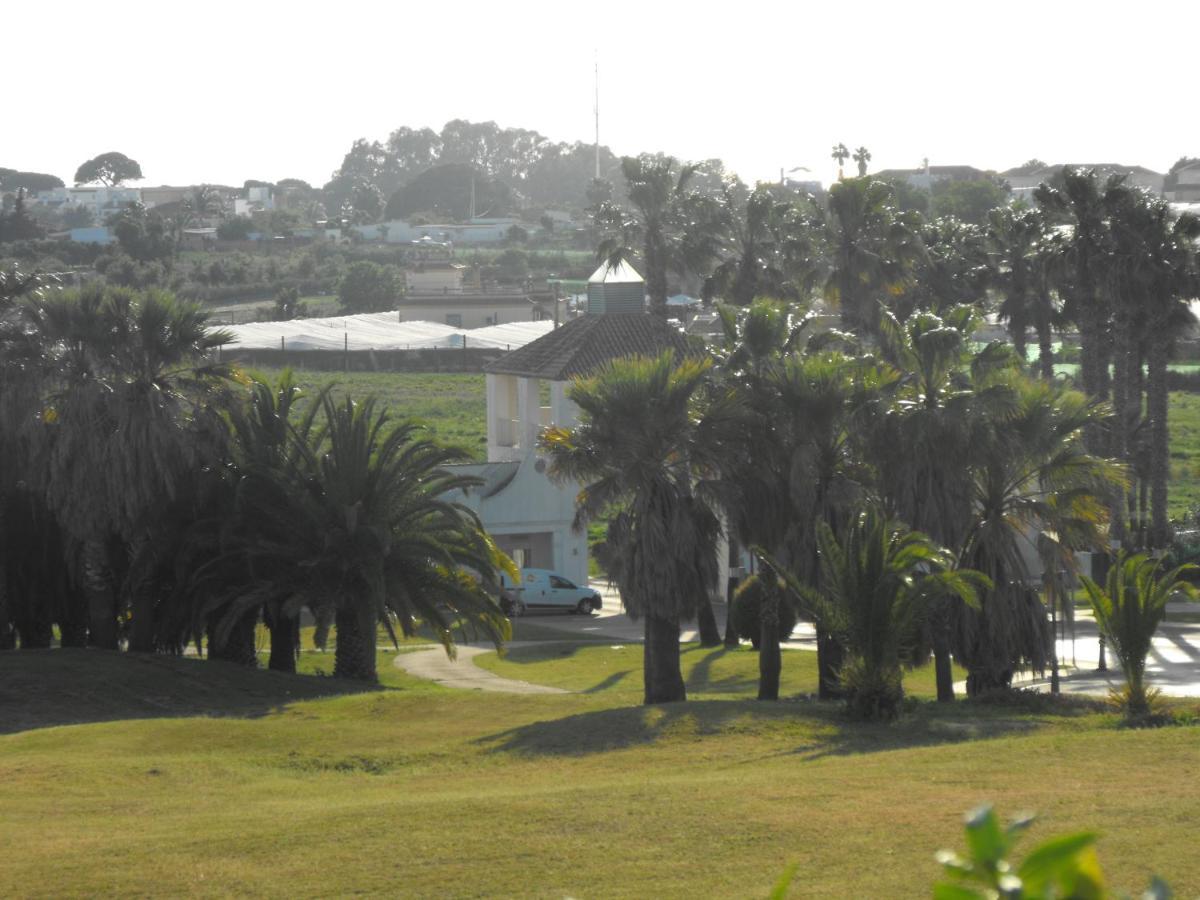 Precioso Apartamento En Urbanizacion Campo De Golf Sanlucar de Barrameda Bagian luar foto